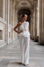 Rouge in Ivory