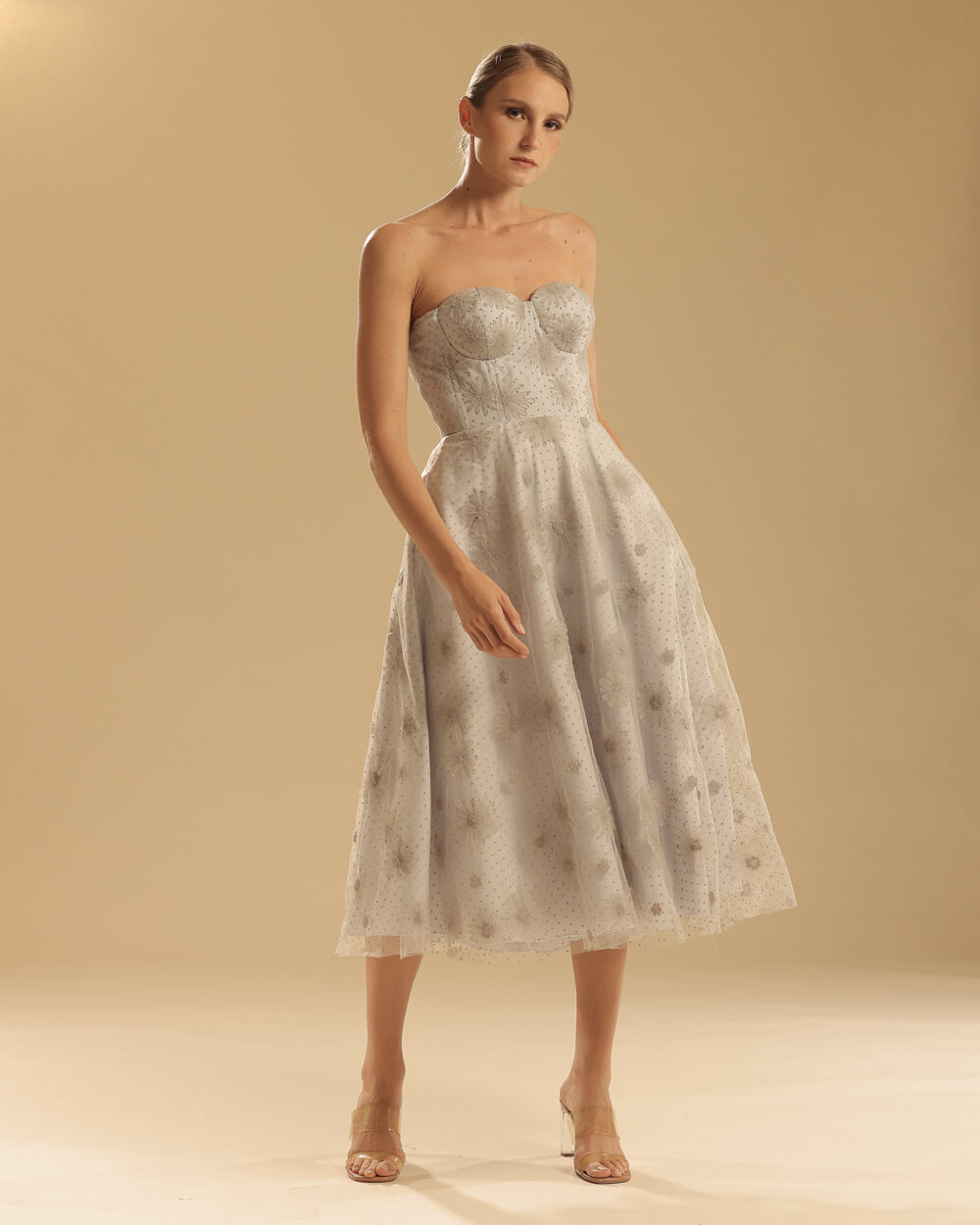 070A6242 Viviene - Image 1