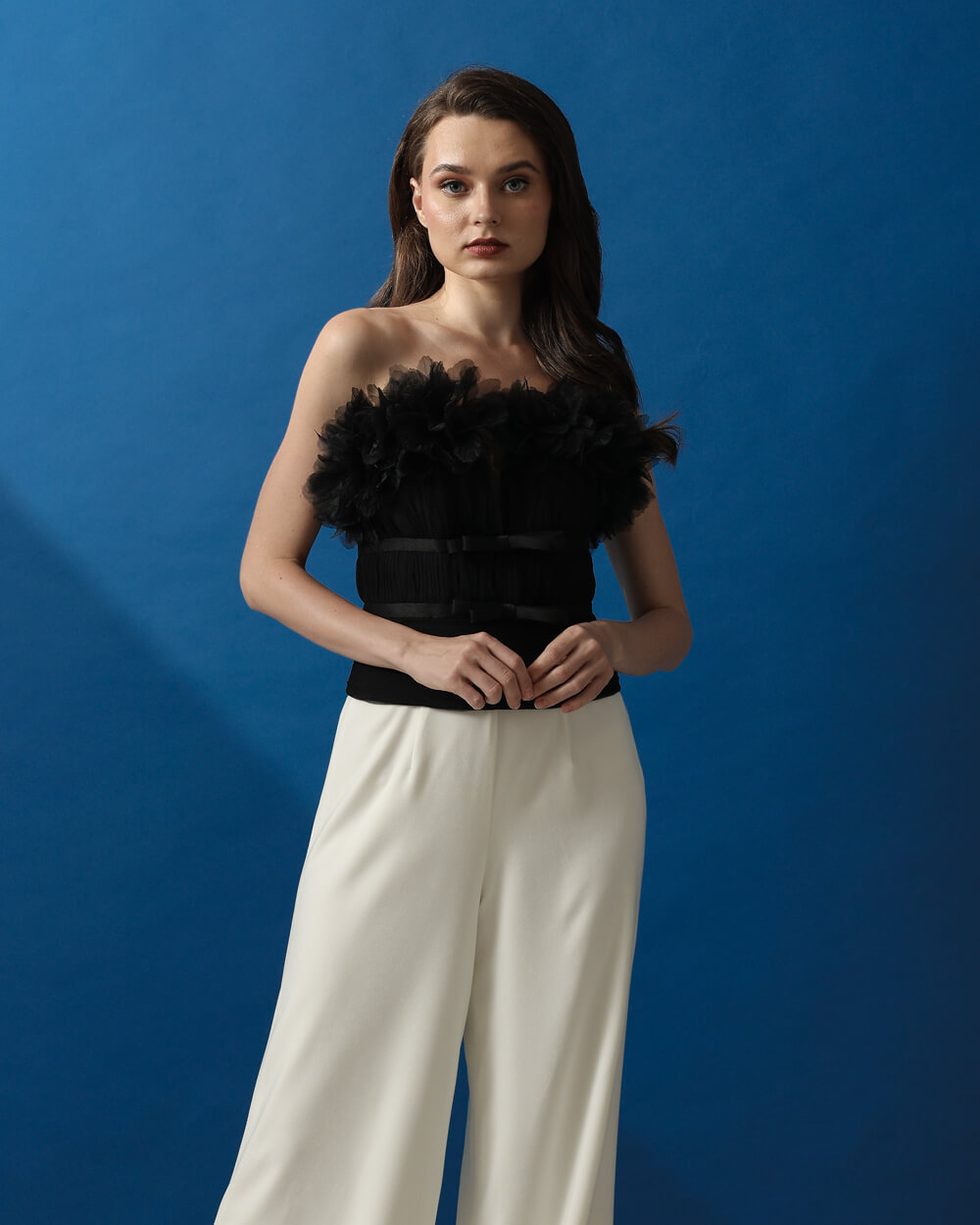 070A0215 Carnation in Black - Image 1