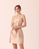 Elinora in Nude