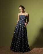 Gregorie in Navy and White