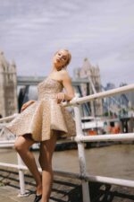 Bertha in Gold - Image 4